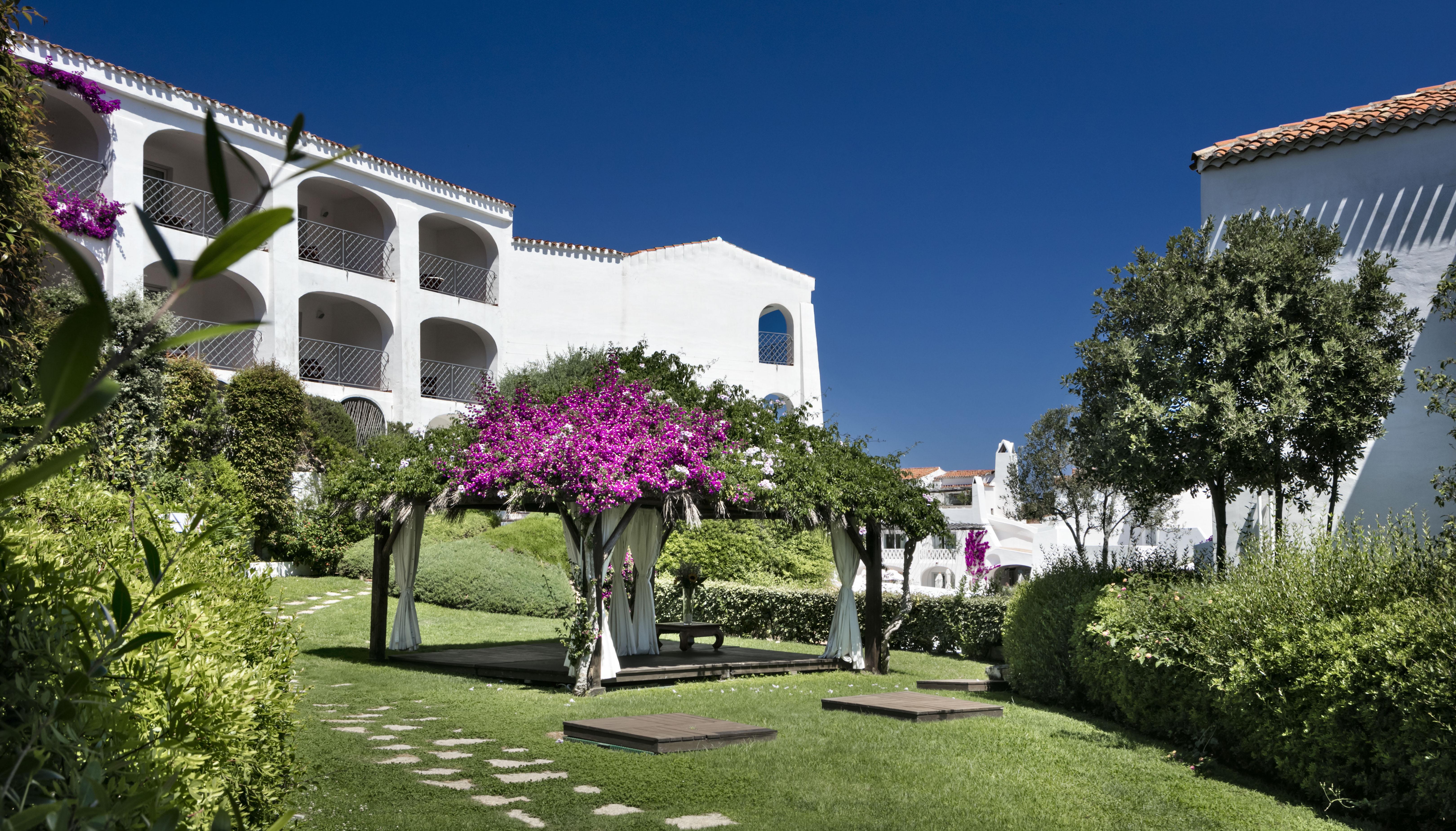 Grand Hotel Poltu Quatu Exterior photo